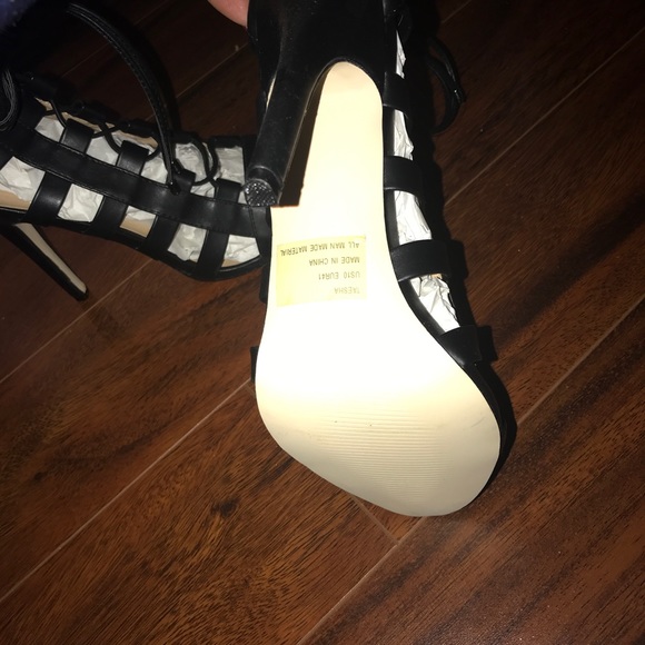 Shoes - Picture 2 of 3